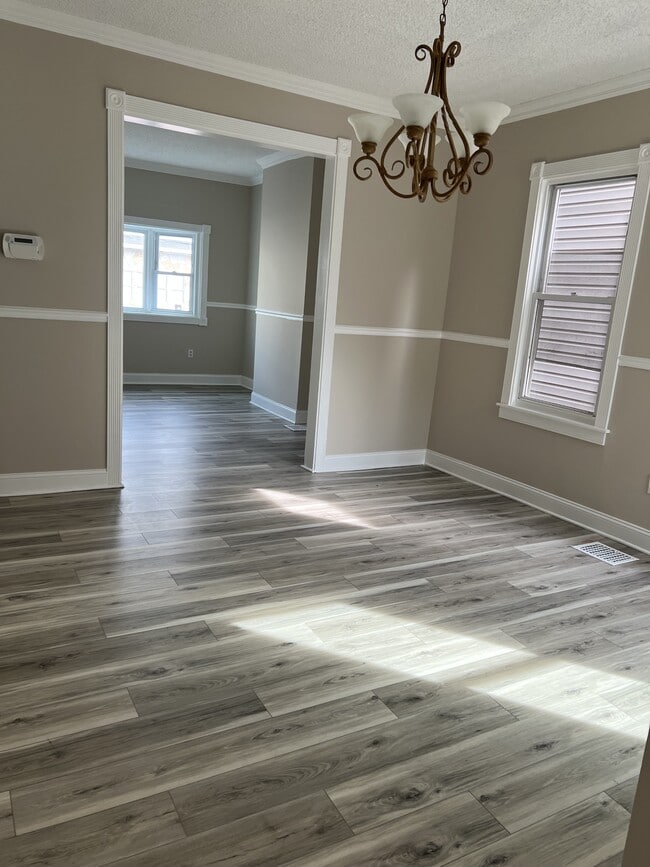 Photo - 230 Mercer St