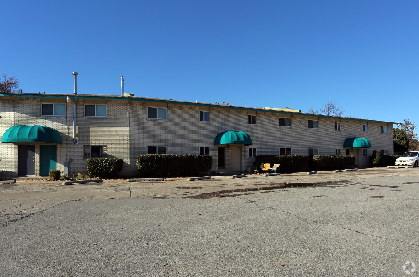 Photo - Fallbrook Apartments
