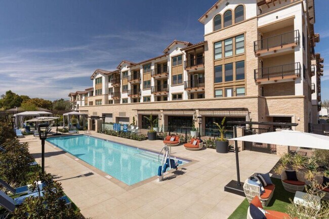 1008 E El Camino Real Unit SI ID1266196P