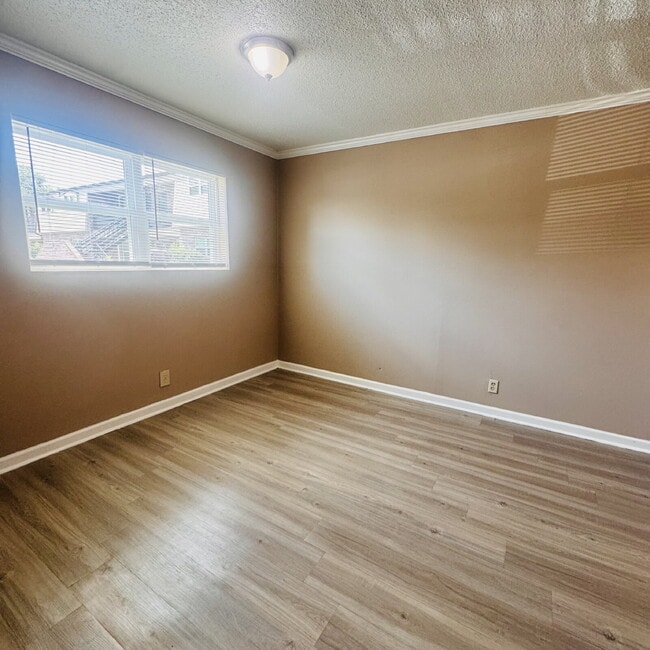Photo - Welcome Home to your 2 Bedroom | 1 Bathroom Apartment Home located at Chateau Royal in Orange, TX! Unidad 30