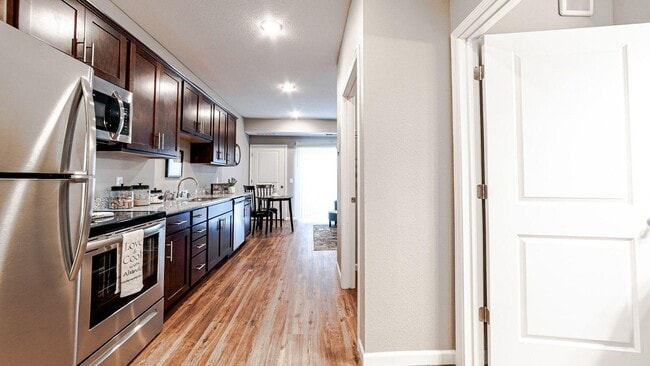 Photo - Encore Apartments