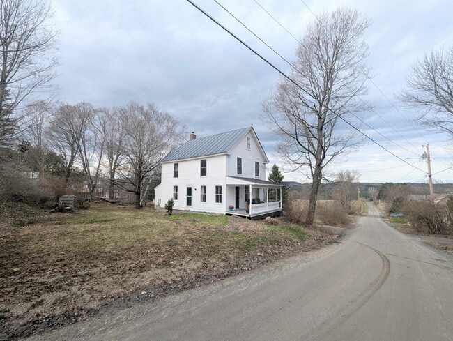 Photo - 33 Old Cemetery Rd