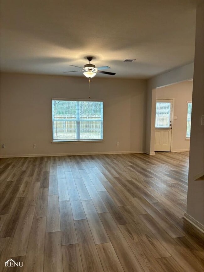 Photo - 10494 Sweetwater Creek Dr