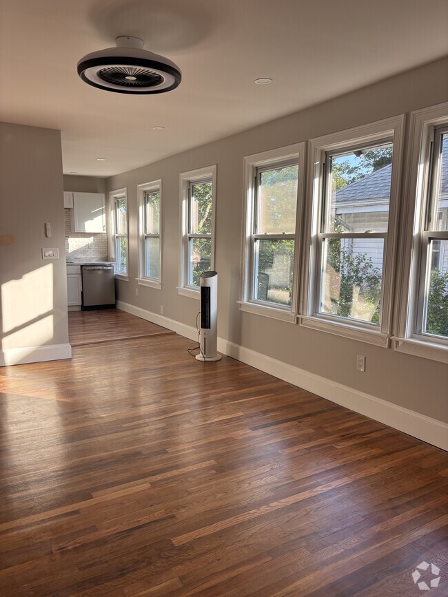 Building Photo - 6 Fernald Ter Unit #2 Rental
