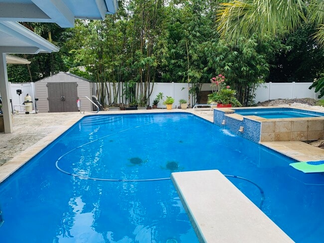 Photo - 2120 SW 28th Ter Unidad A