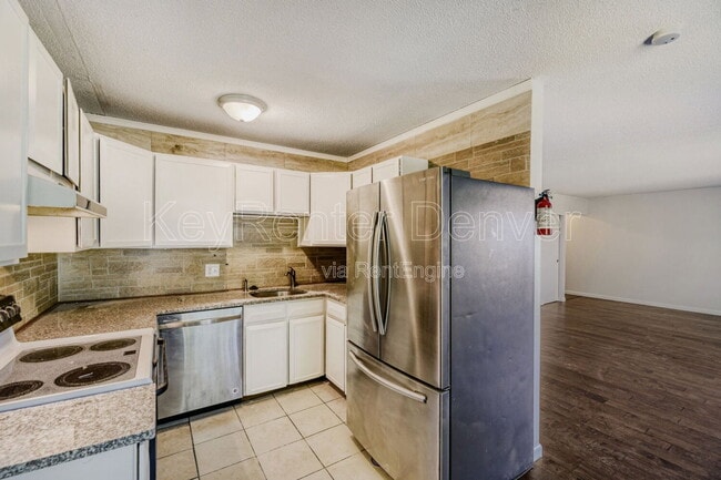 Photo - 2120 S Vaughn Way Unit 206f