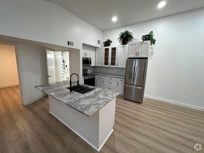 Building Photo - 1335 Crystal Way Unit D Rental