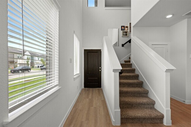 Photo - 31931 Abington Vlg Wy