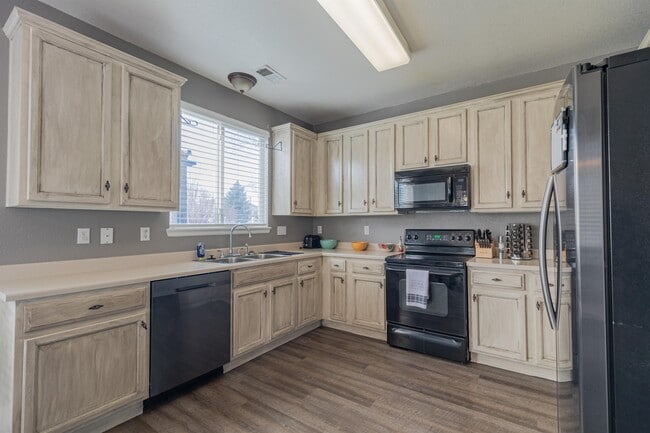 Photo - 1245 S Flatrock Cir