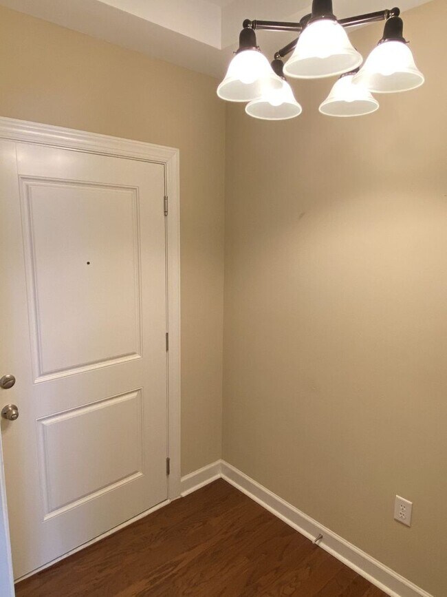 Photo - 1829 Kenilworth Ave