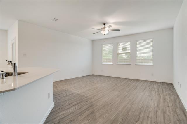 Photo - 4913 Sagerun Dr