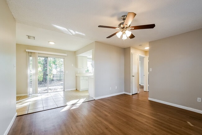 Photo - 9556 Brimton Dr