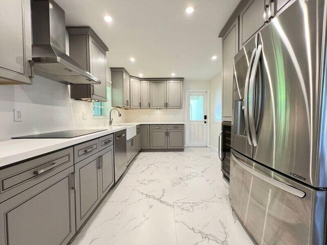 Photo - 2615 McKinley St