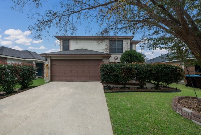 Building Photo - 7037 Lynn Lake Dr Rental