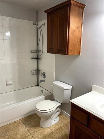 Photo - 906 Parkplace Ridge