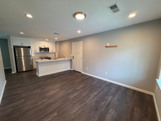 Photo - Charming 4/2.5 House in Armuchee- $1,995