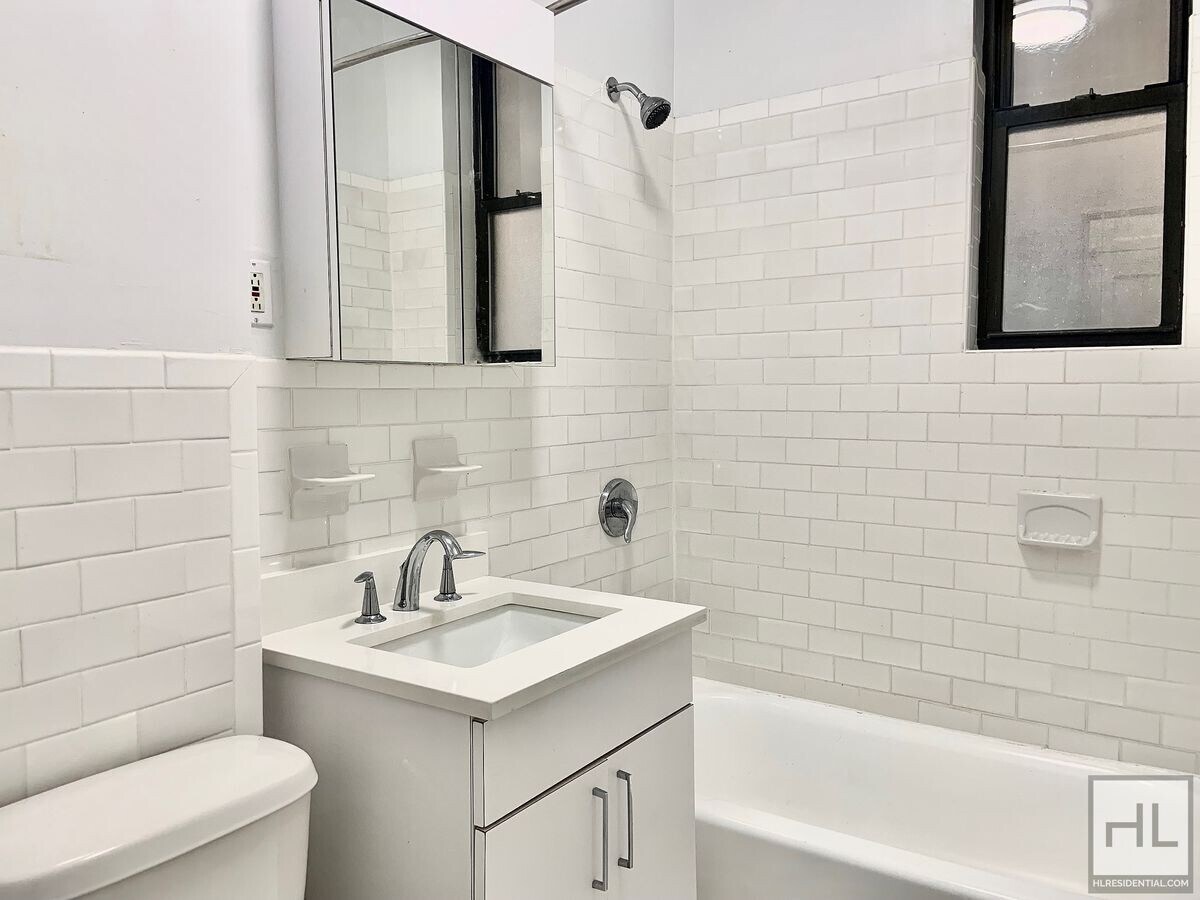 Photo - WEST 104 STREET Unit 35