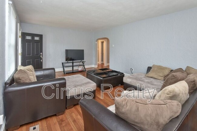 Photo - 10 Parkside Pl