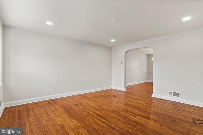 Photo - 324 Small Ct House