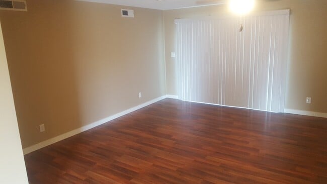 Photo - 1291 Creswell Dr