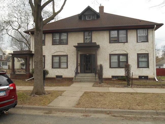 Photo - 1305 W 34th St