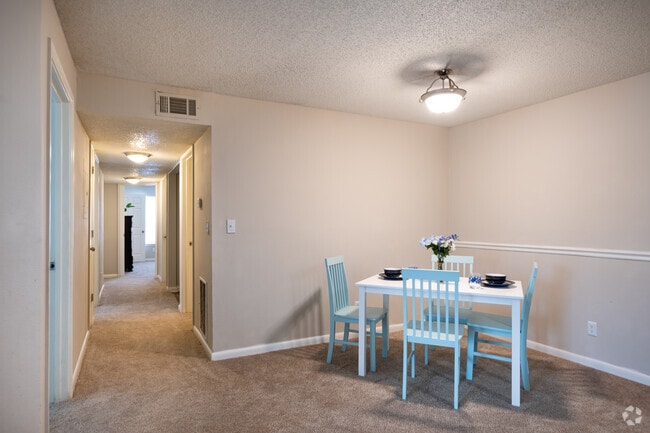 4BR, 2BA - 1,386SF - Harbison Gardens