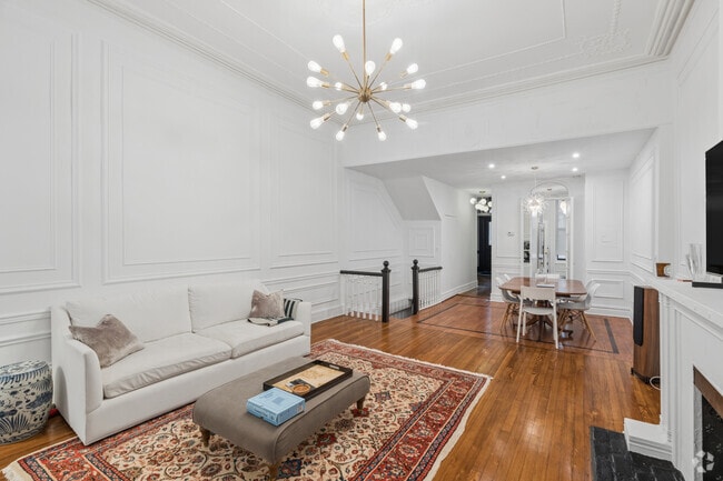 1st Floor - Living Room