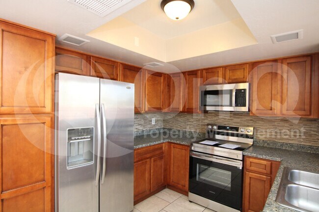 Photo - 129 W Loma Vista Dr Unit 101