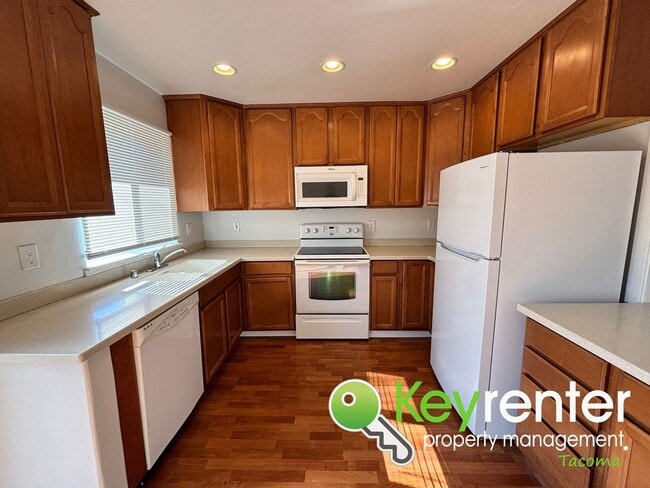 Photo - Stylishly Updated Lakewood Duplex Unit in ...