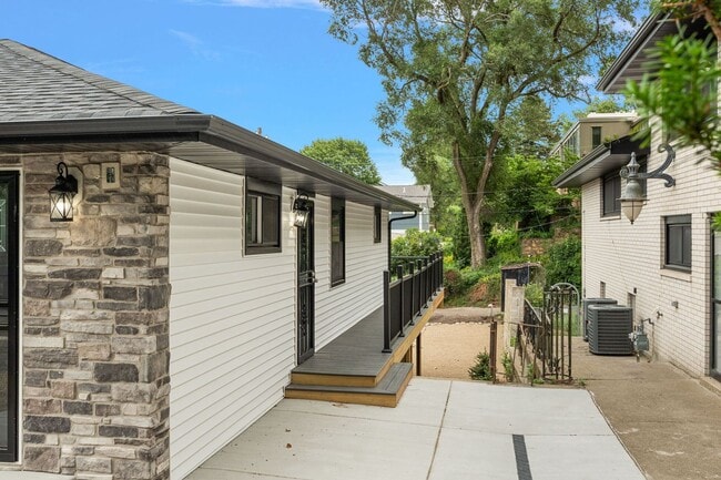 Photo - 3 Bedroom 2 Bath Beach House