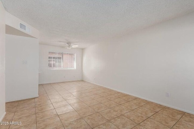 Photo - 615 N Arrowhead Dr