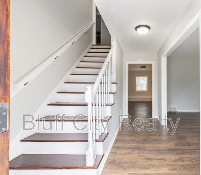 Photo - 2329 Glencliff St