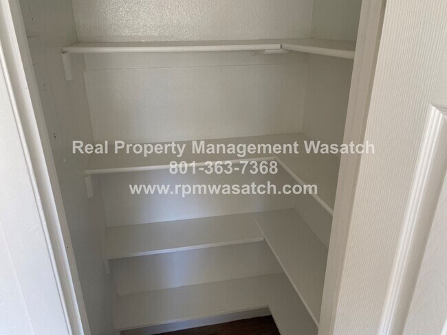 Photo - Check out This Unique 3 bed 1.5 Bath Townhome in Murray