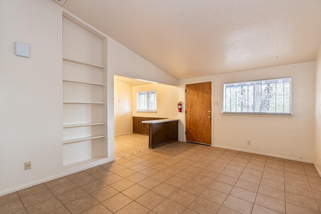 Photo - 206 Princeton Dr SE Unit 7