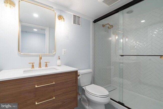 Photo - 1147 Colonial Ave