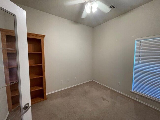 Photo - 3 bed + an office, 2 baths with a 3 car ga...