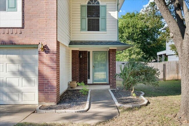 Photo - 309 Jacky St