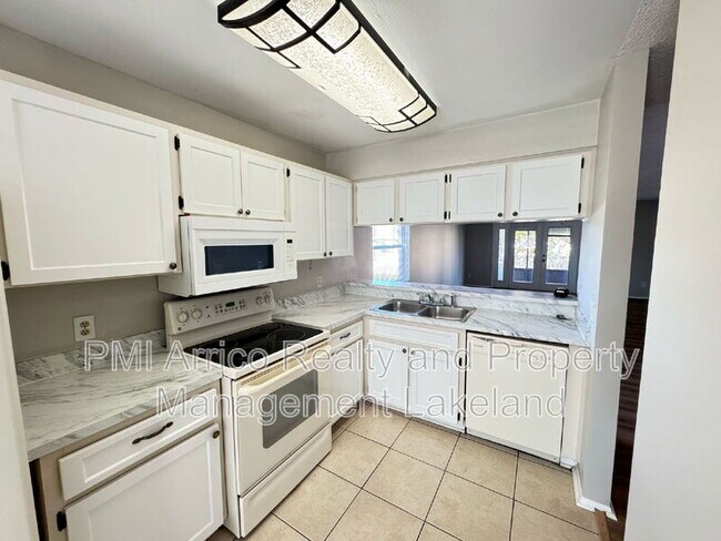 Photo - 6105 Morningdale Ave