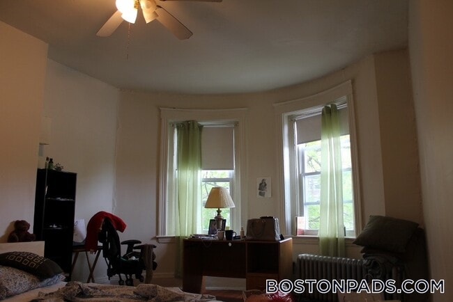 Photo - 1381 Commonwealth Ave Unit 4