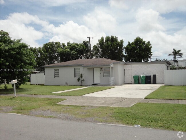 Building Photo - 7420 SW 39th Terrace Rental