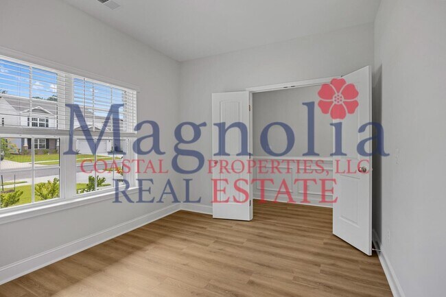 Spacious 4 Bedroom Home with Bonus Room in The Palms at New Hampstead!