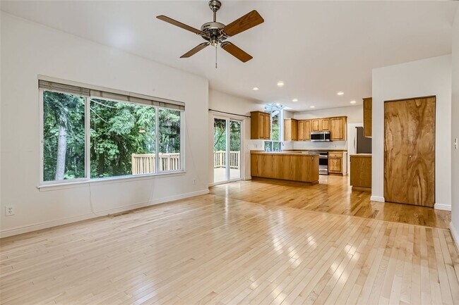 Photo - Spacious 4-Bedroom Home in Kenmore | Priva...