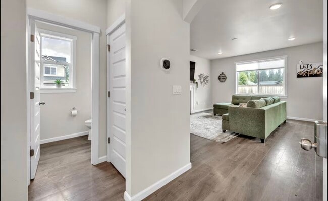 Photo - 16496 Pine Creek Dr