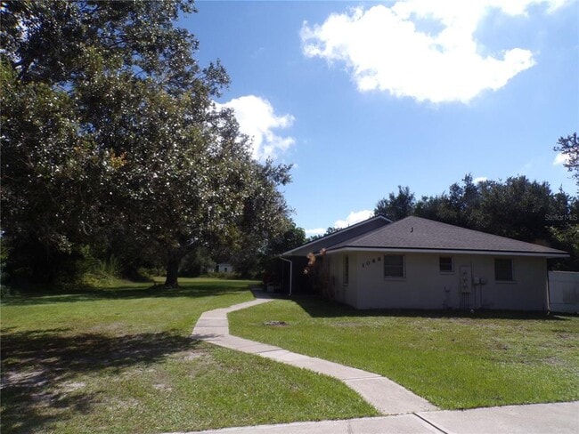 Building Photo - 1088 Melville Rd Rental