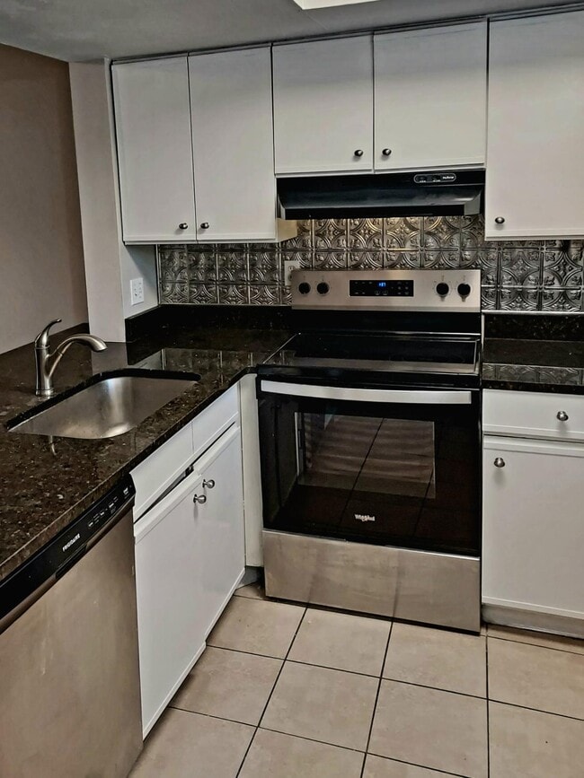 Photo - 2915 Dove Haven Ct Unit G