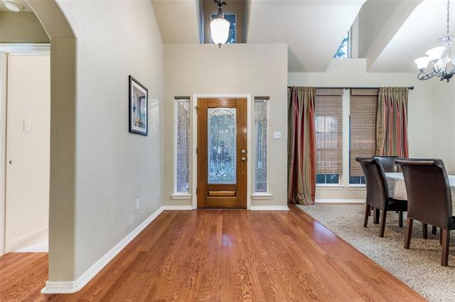 Photo - 15204 Regal Oak Ln