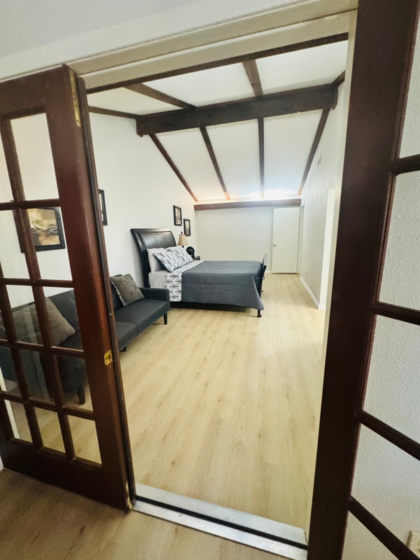 Photo - 8339 Thorncliff Dr