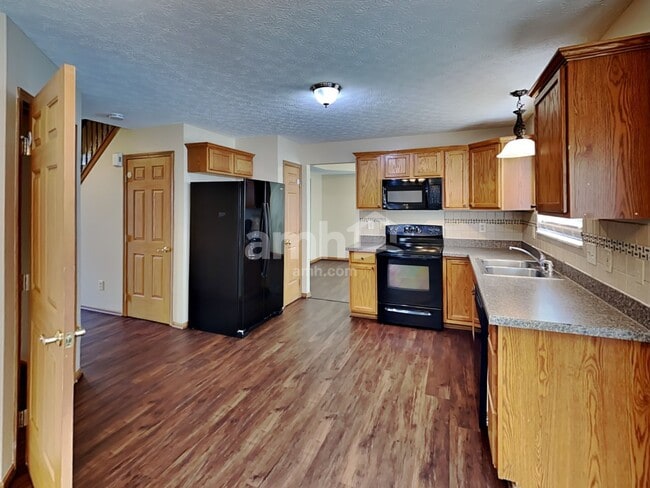 Photo - 5734 Cedar Lawn Dr