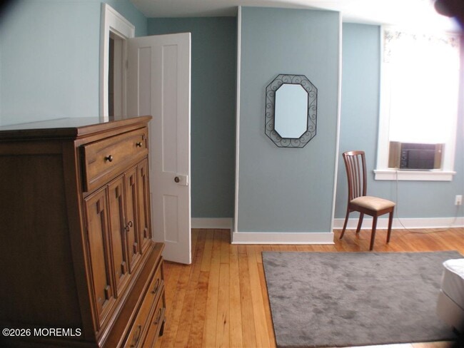 Photo - 642 Morford Ave