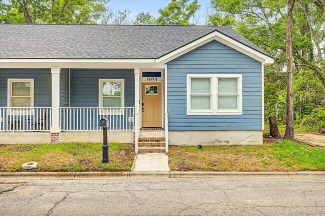 Photo - 3 bedroom recently built - $250 gift card special